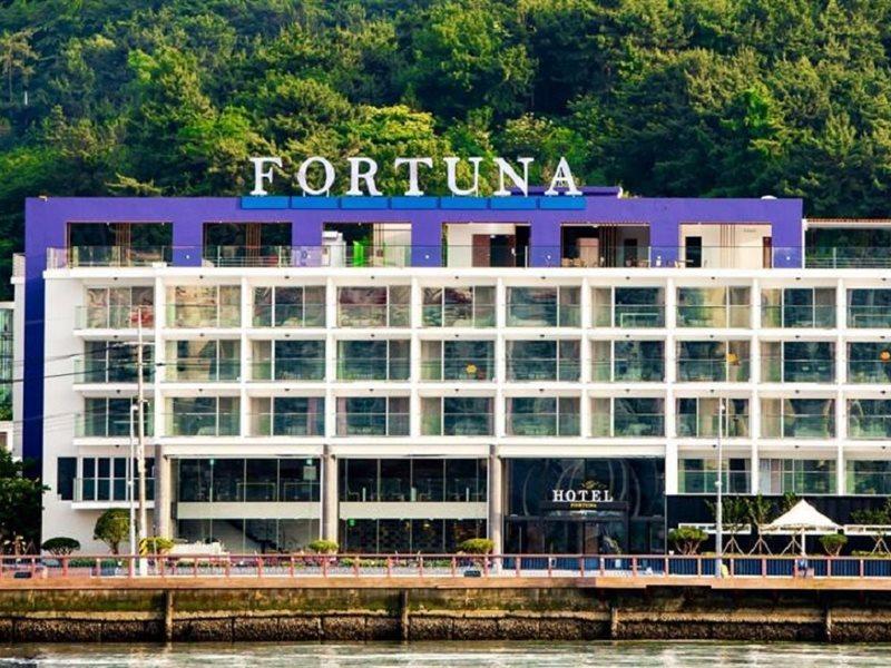 Fortuna Hotel Tongyeong Exterior photo